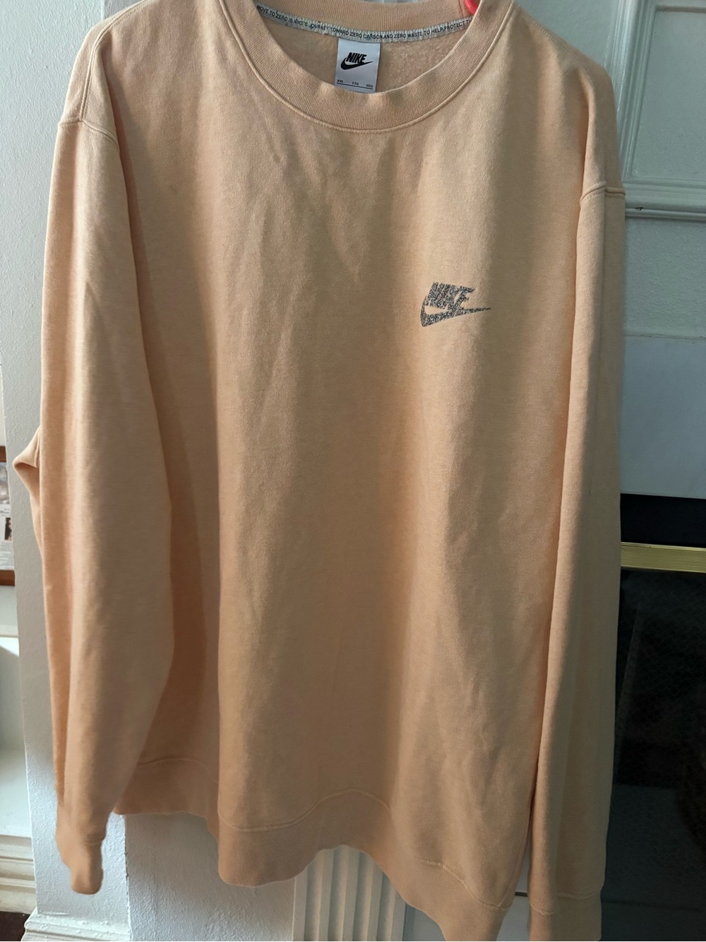Nike Men’s Peach-Tone Crewneck Sweatshirt